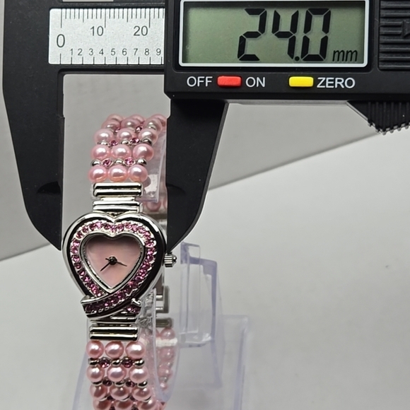 Womens Watch 24mm Heart Faux Pearls Crystals Bracelet Pink Mother Of Pearl Runs